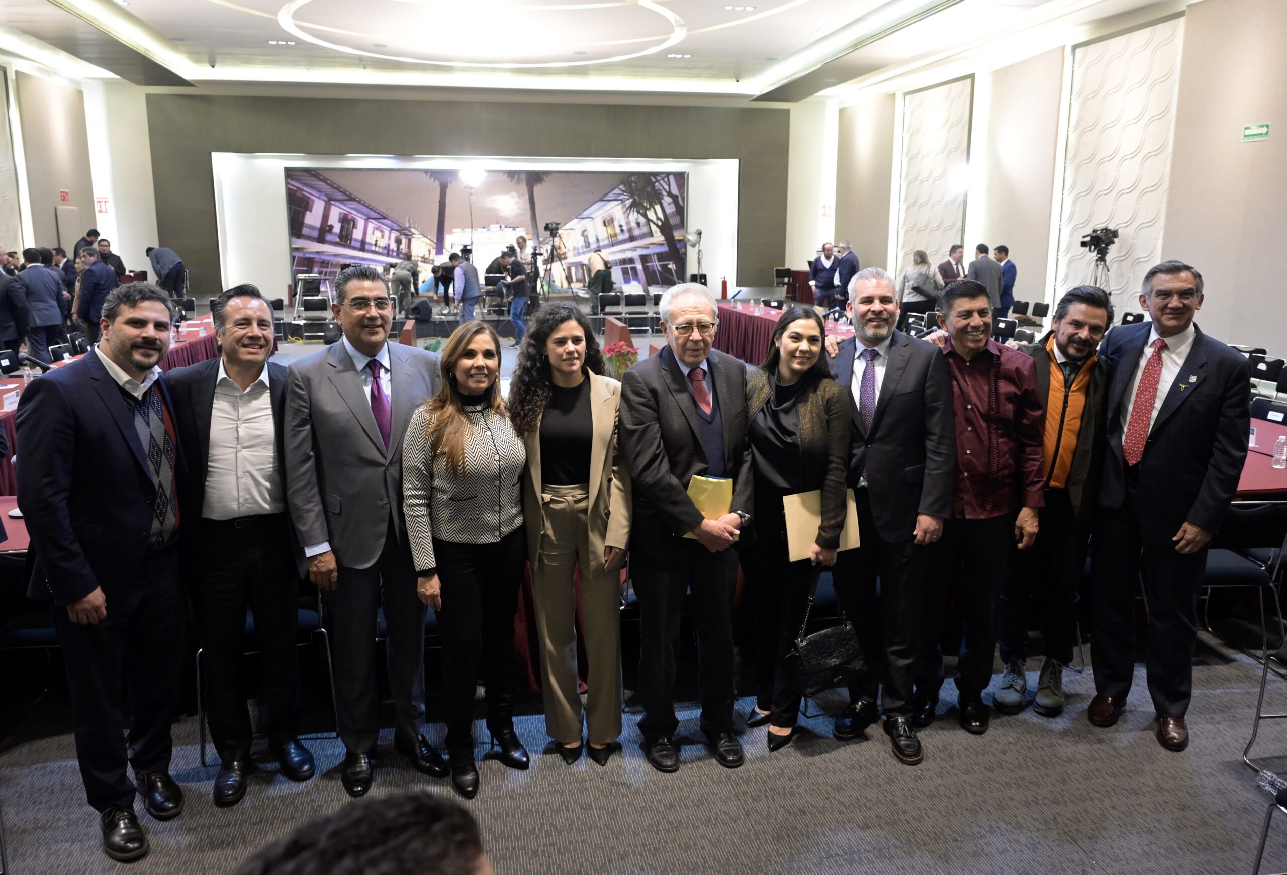  El gobernador Sergio Salomón participó en reunión de trabajo con la Comisión Presidencial, seguimiento al plan de salud IMSS-Bienestar