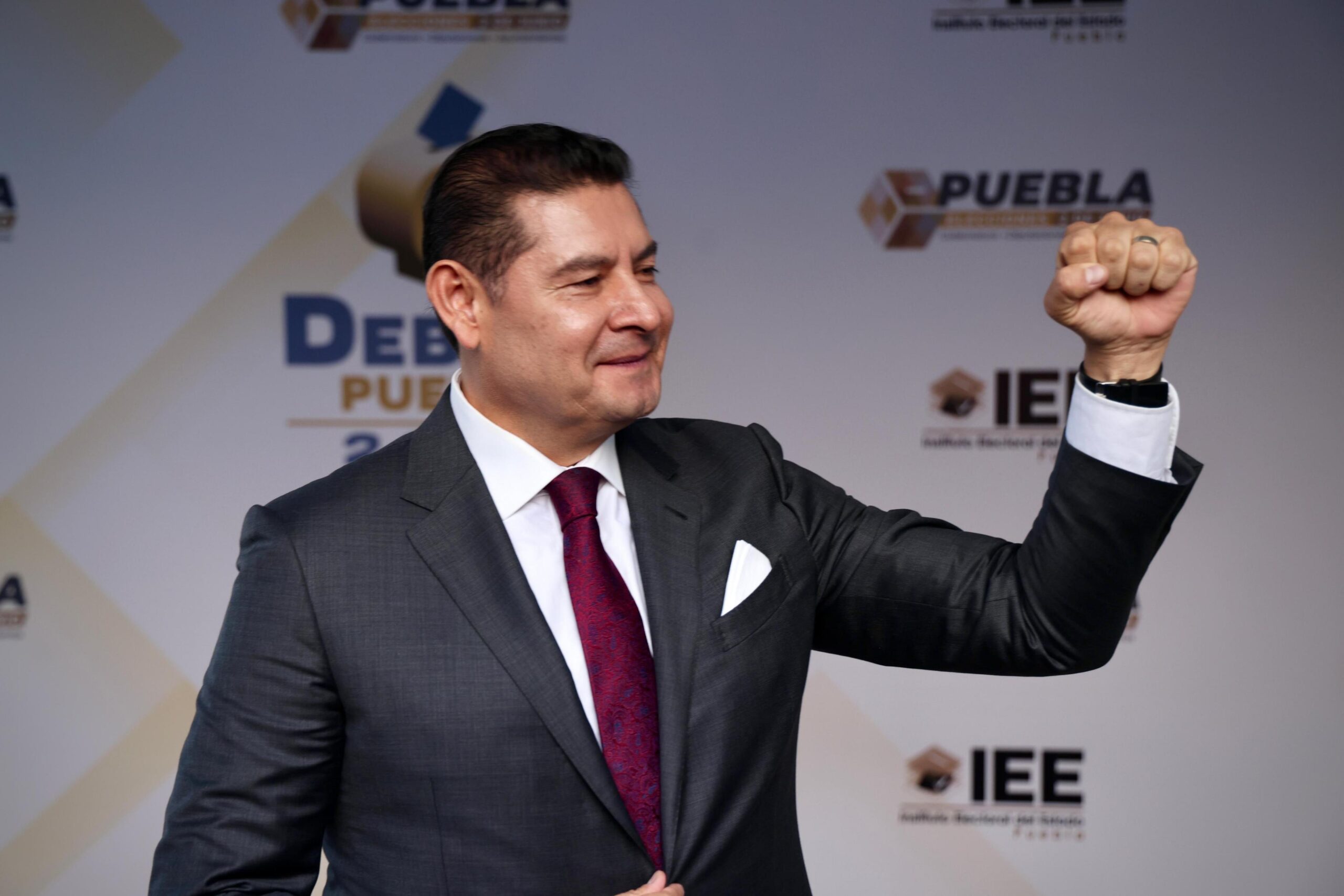  Armenta con propuestas dio nocaut a sus adversarios en el debate