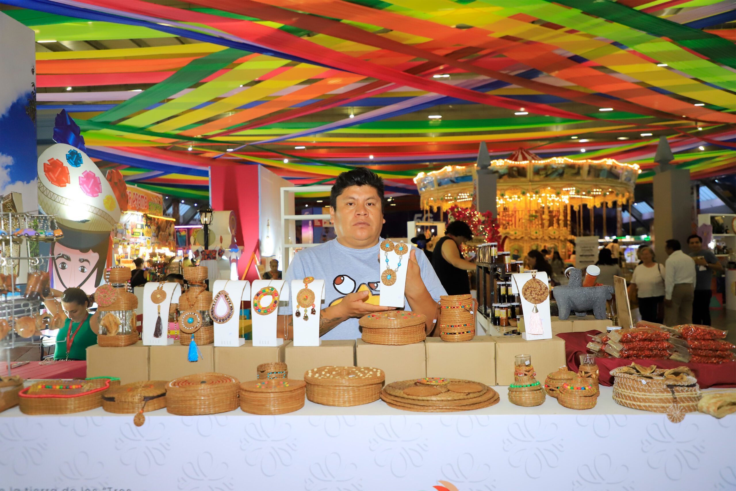  Difundirán Acatlán y Calpan artesanías, Gastronomía y Danzas en Feria de Puebla