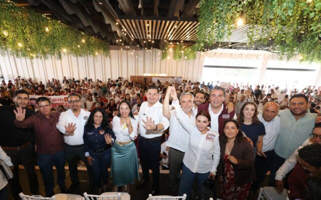 Trabajadores con Armenta Galeazzi