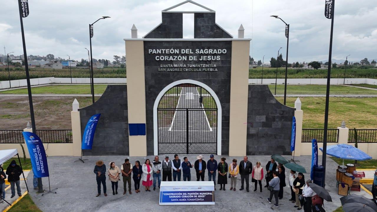  Cumple Mundo Tlatehui con Tonantzintla; entrega nuevo panteón