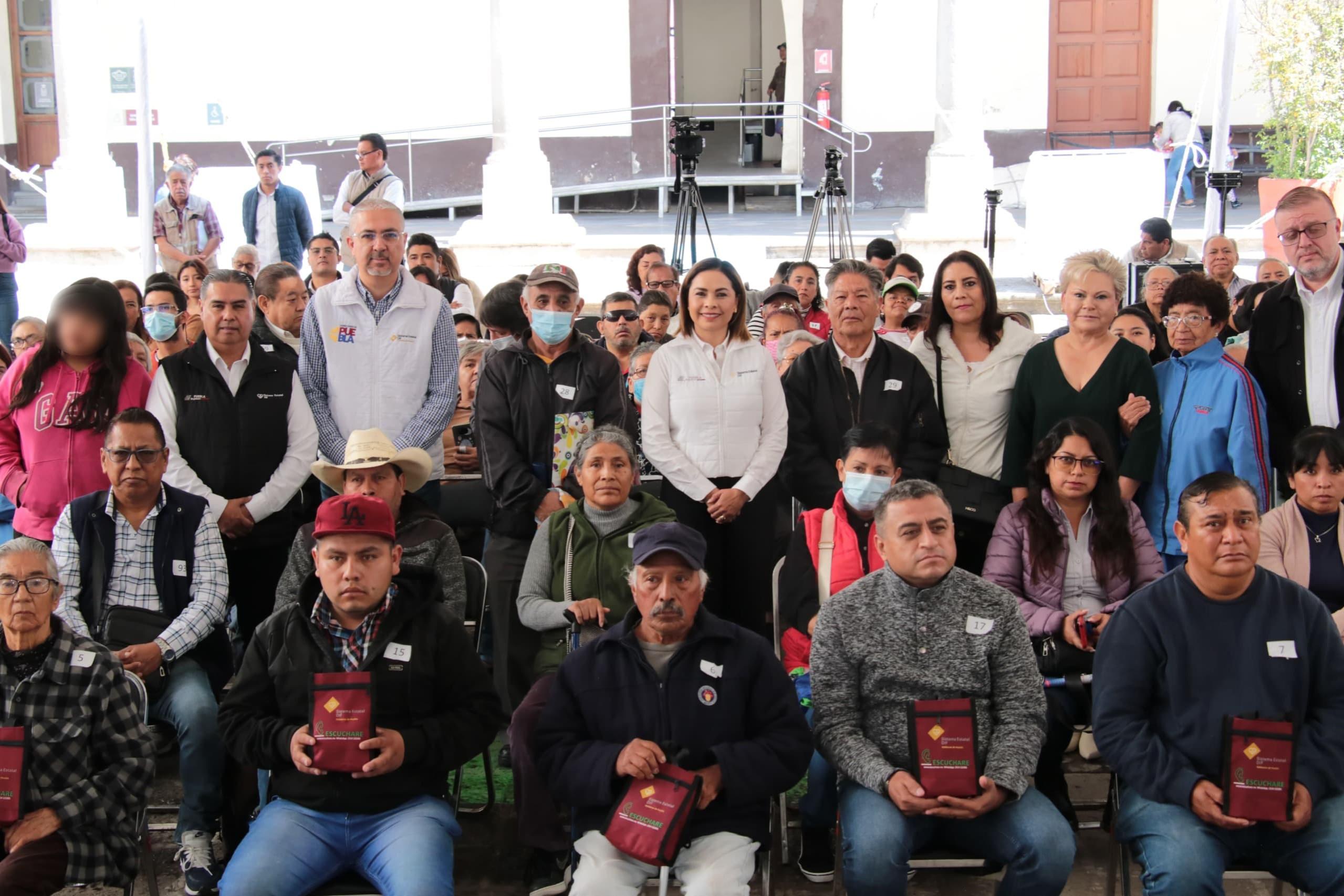  Con entrega de aparatos auditivos, SEDIF consolida una Puebla más incluyente y equitativa