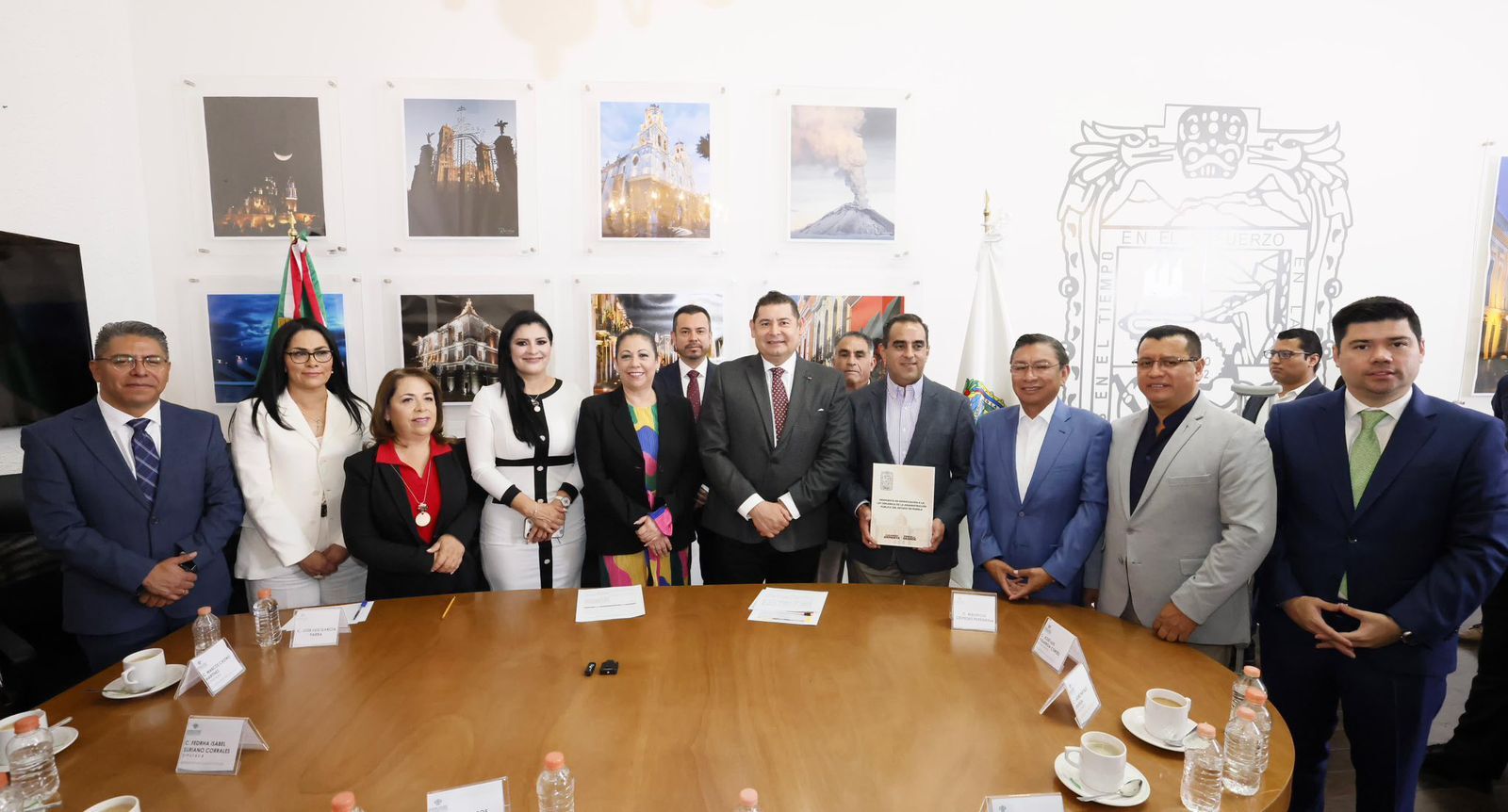  Delfina Pozos Vergara celebra presentación de iniciativa por parte del gobernador electo Alejandro Armenta Mier