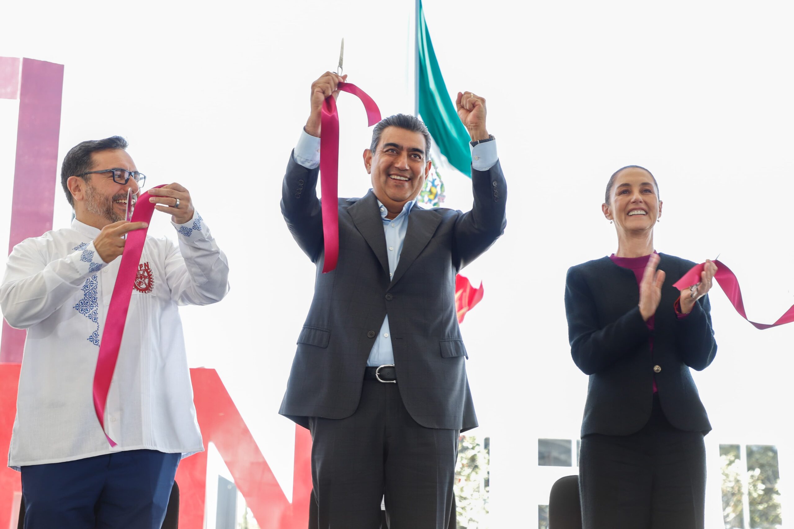  Consolidan Claudia Sheinbaum y Sergio Salomón acceso a la educación como un derecho