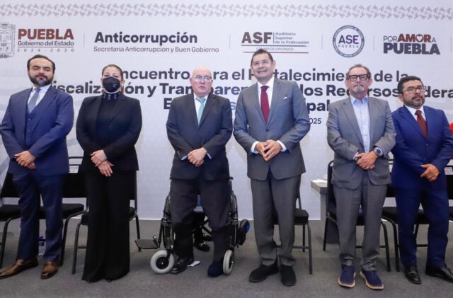 Alejandro y los dineros