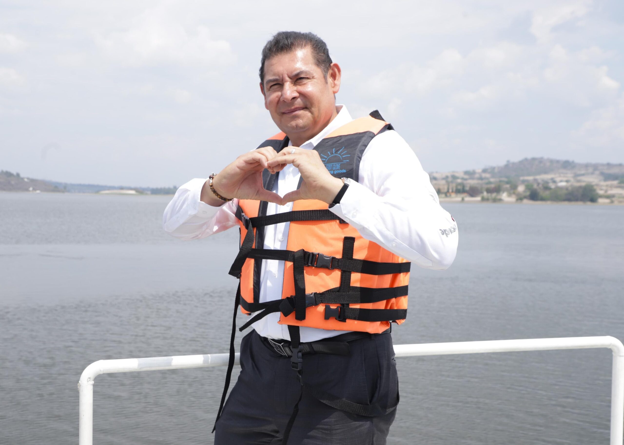  Gobierno federal y estatal impulsan recuperación del Lago de Valsequillo