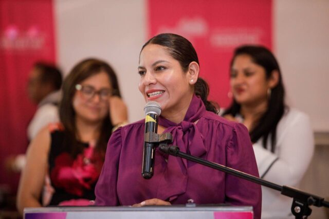 Reconocimiento a docentes de San Andrés Cholula (2)