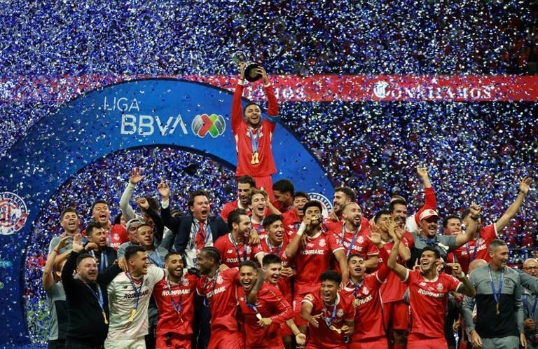  Toluca gana título del fútbol mexicano después de 15 años