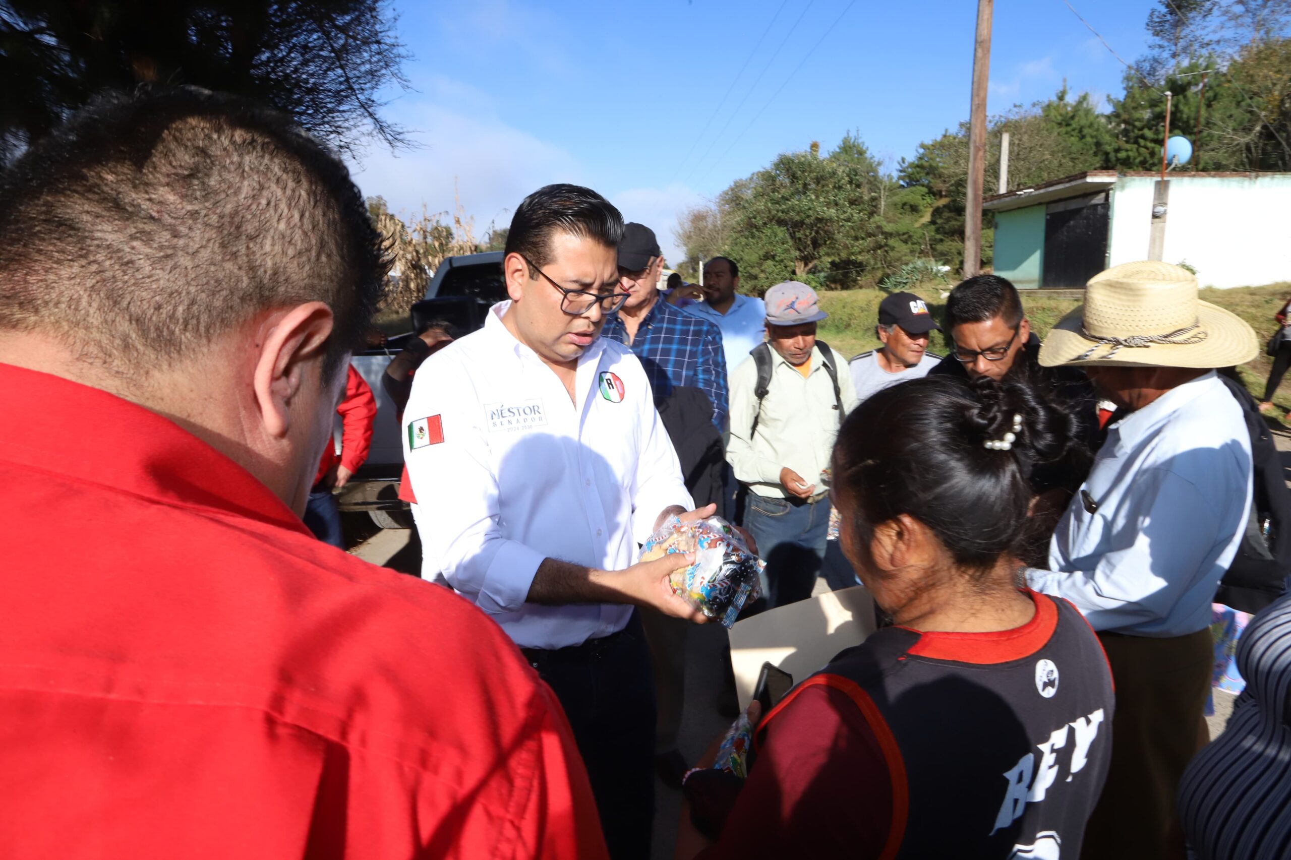  Realiza Senador Néstor Camarillo Jornada de Salud en Zacapoaxtla