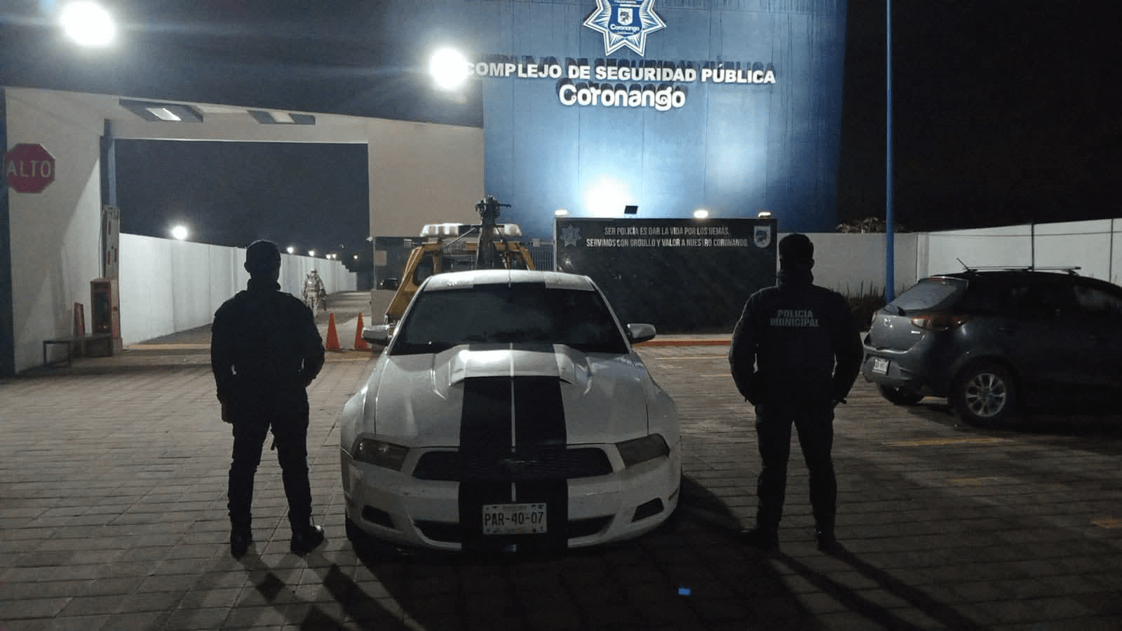  Policías Municipales de Coronango realizaron el aseguramiento de 6 personas presuntamente involucradas en el robo y traslado de hidrocarburo