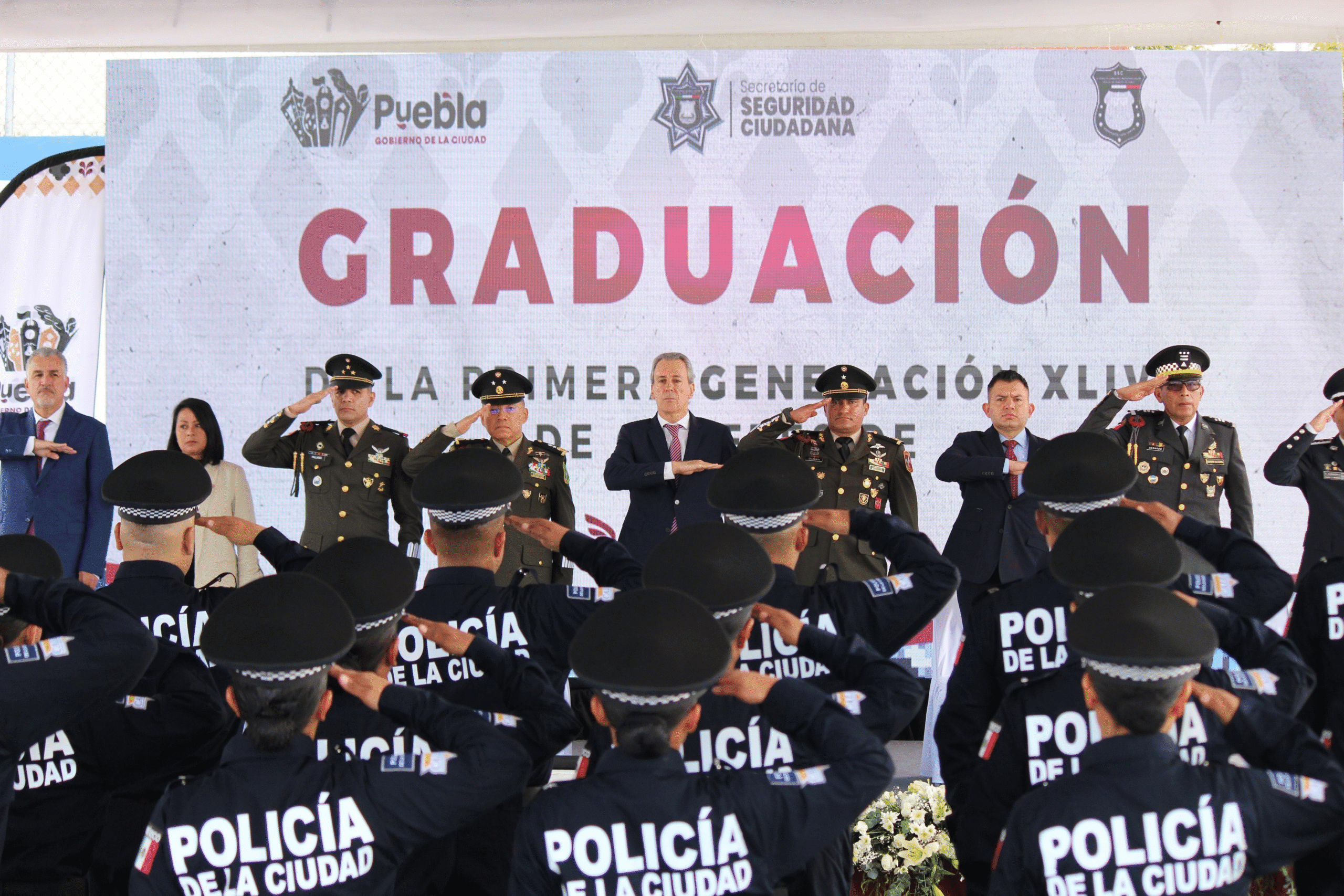  Encabeza Pepe Chedraui graduación cadetes de la Academia de Formación y Profesionalización Policial de la SSC