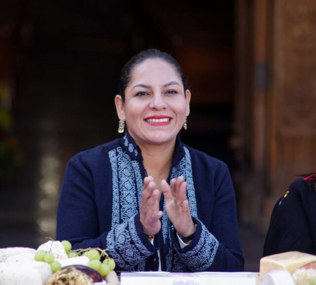 LUPITA CUAUTLE FERIA DEL QUESO TONANTZINTLA SAN ANDRES CHOLULA