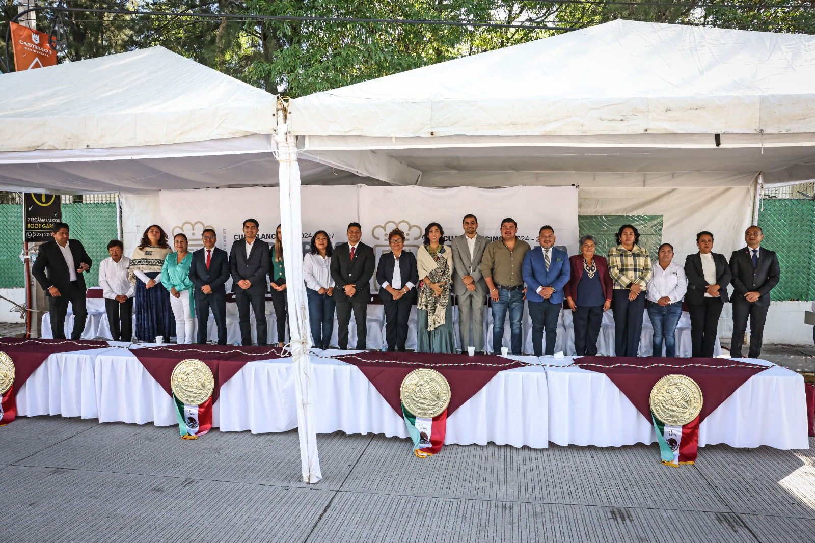  Omar Muñoz presidió el desfile por el 215 aniversario del “Inicio de la Independencia de México”