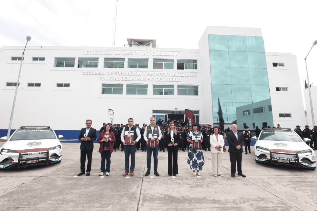  Encabeza Pepe Chedraui ceremonia de clausura de capacitación a policías de la ciudad sobre órdenes de protección