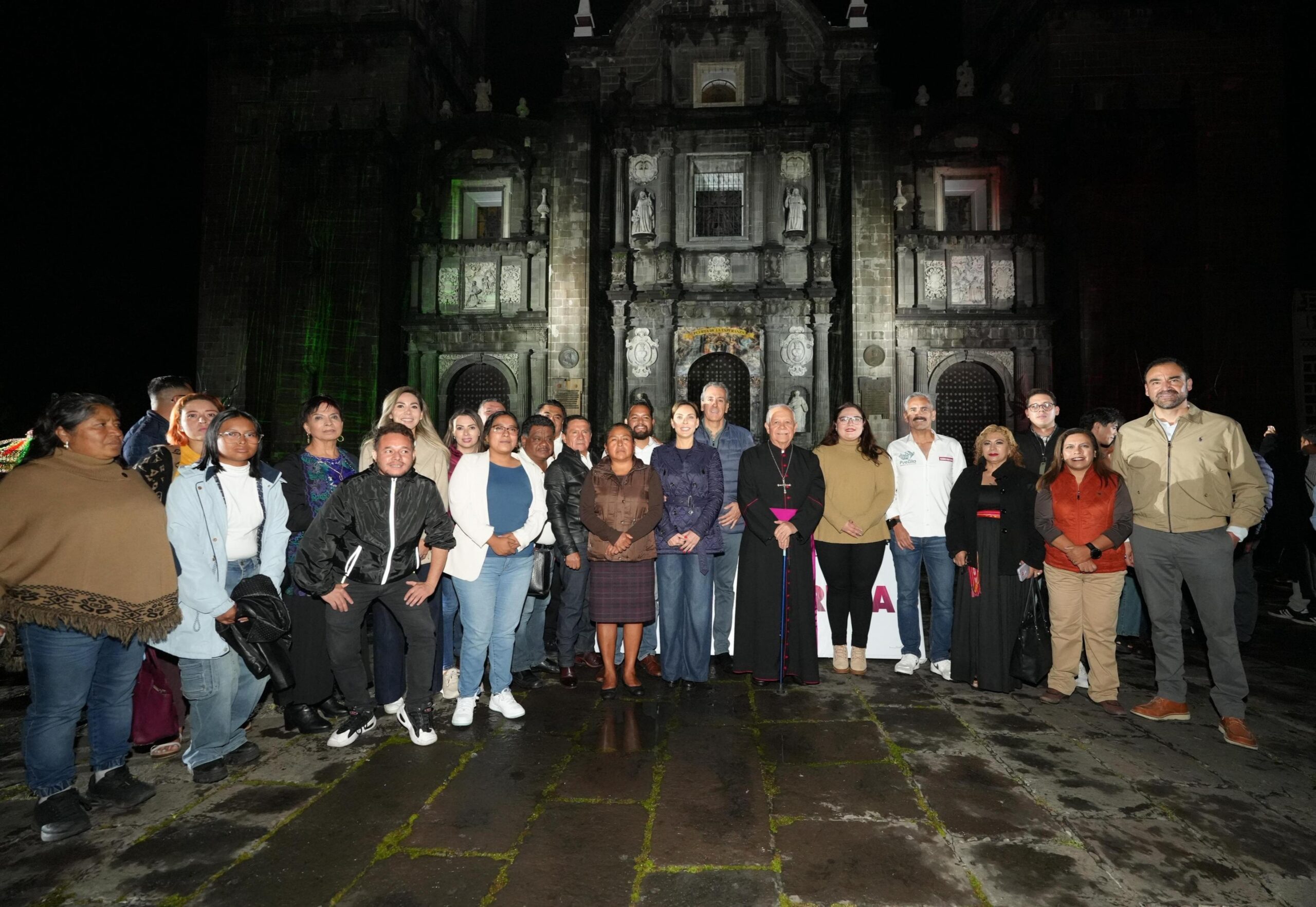  Inaugura Pepe Chedraui proyecciones del videomapping “Septiembre Brilla” en la fachada de Catedral
