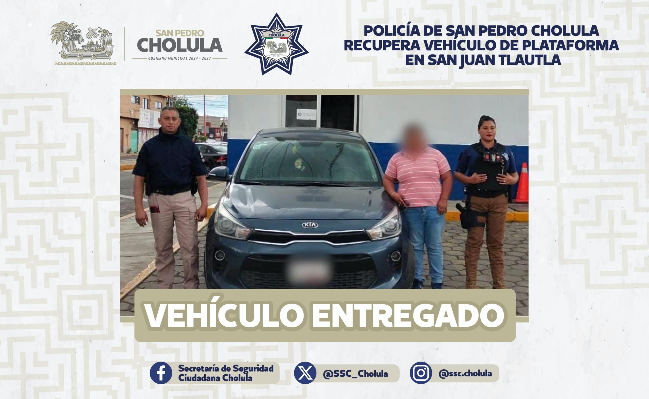  Policía de San Pedro Cholula recupera vehículo de plataforma en San Juan Tlautla