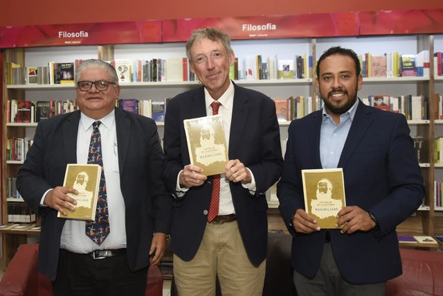  Presenta BUAP “Los malos de la historia: Maximiliano” obra del historiador español, Will Fowler