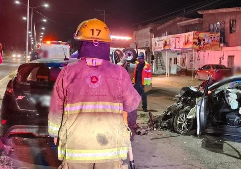  Protección Civil de San Pedro Cholula atiende percances vehiculares en San Juan Tlautla y Santiago Momoxpan