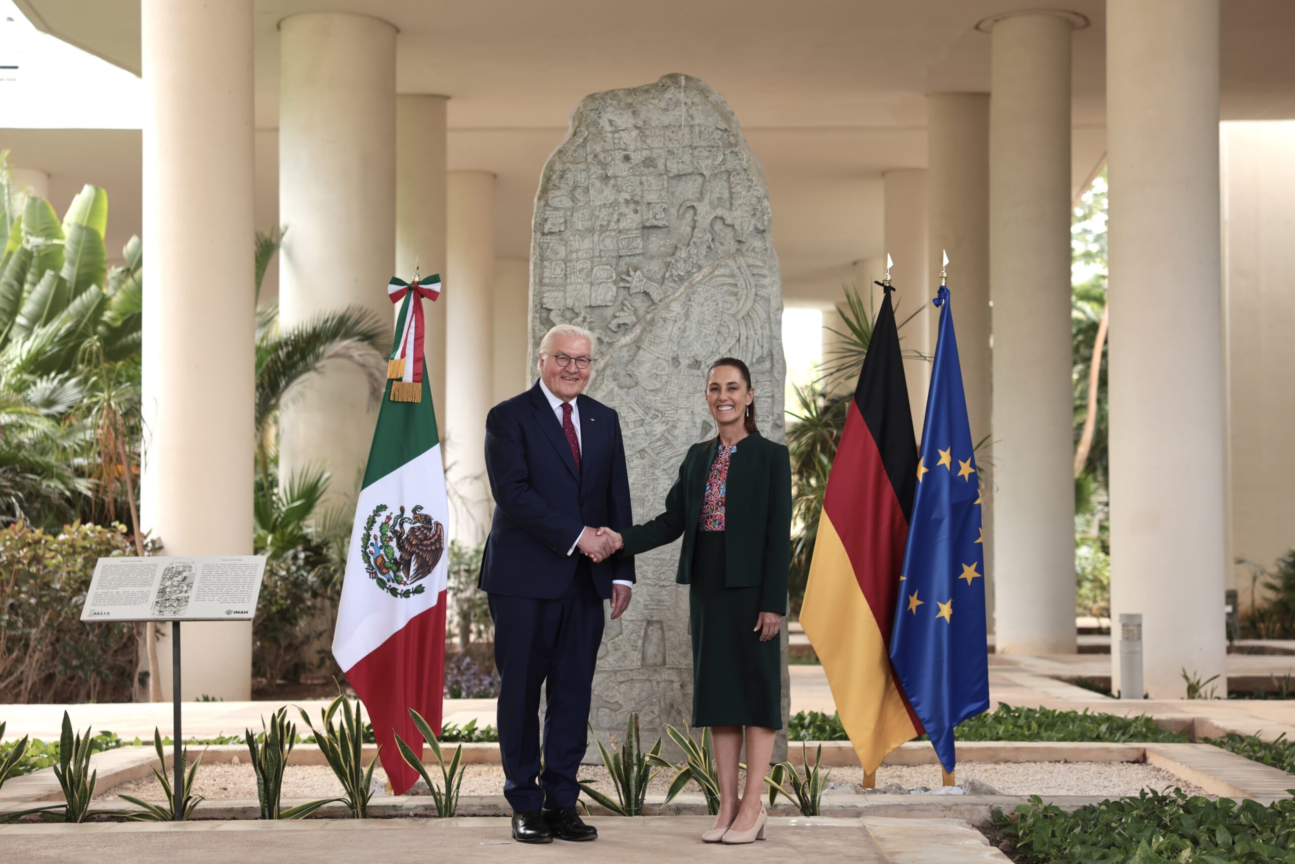  Presienta Claudia Sheinbaum recibe a su homólogo de la República Federal de Alemania, Frank-Walter Steinmeier, en el Museo Maya de Cancún