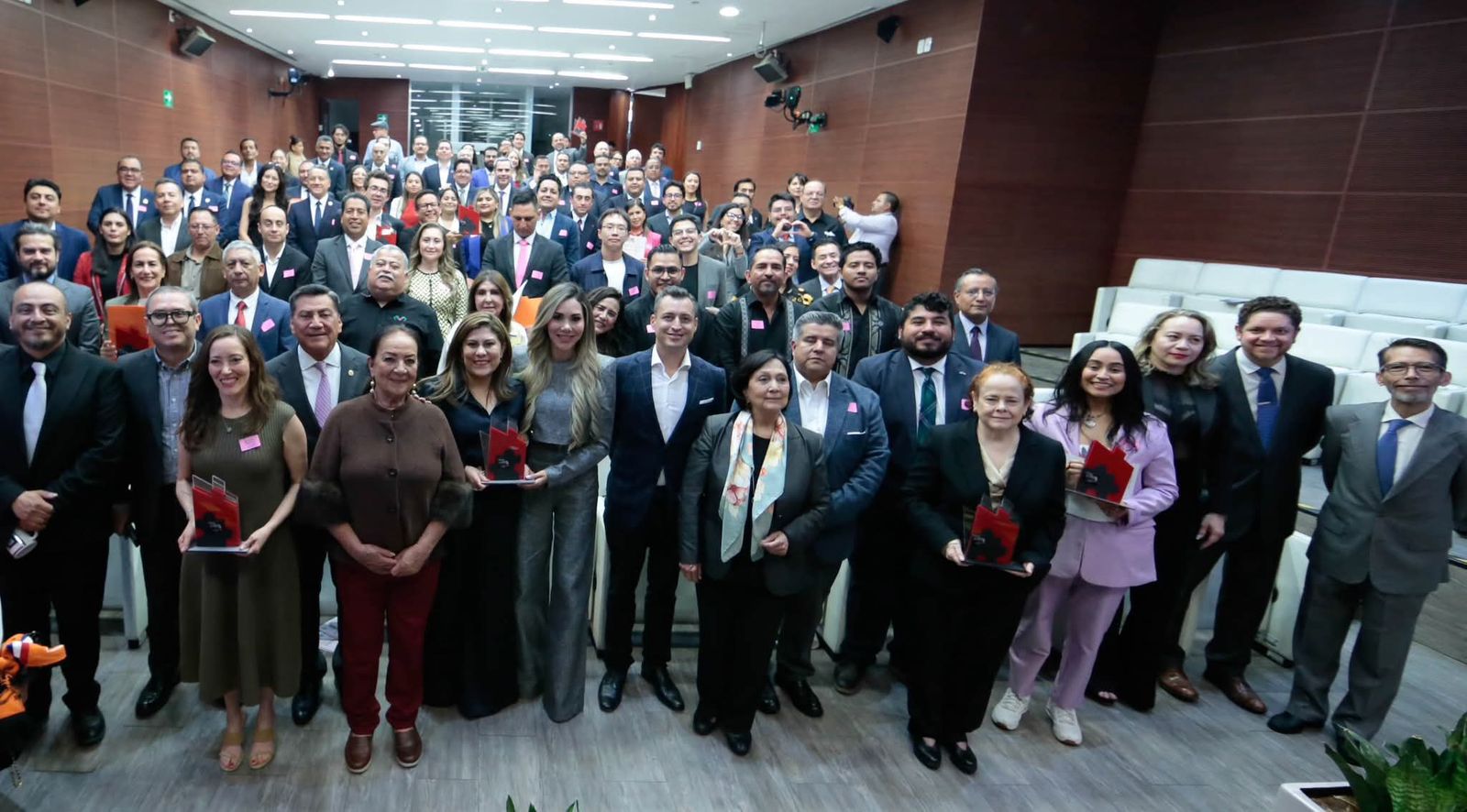  Gobierno de Pepe Chedraui, referente en la protección de datos personales con perspectiva de género