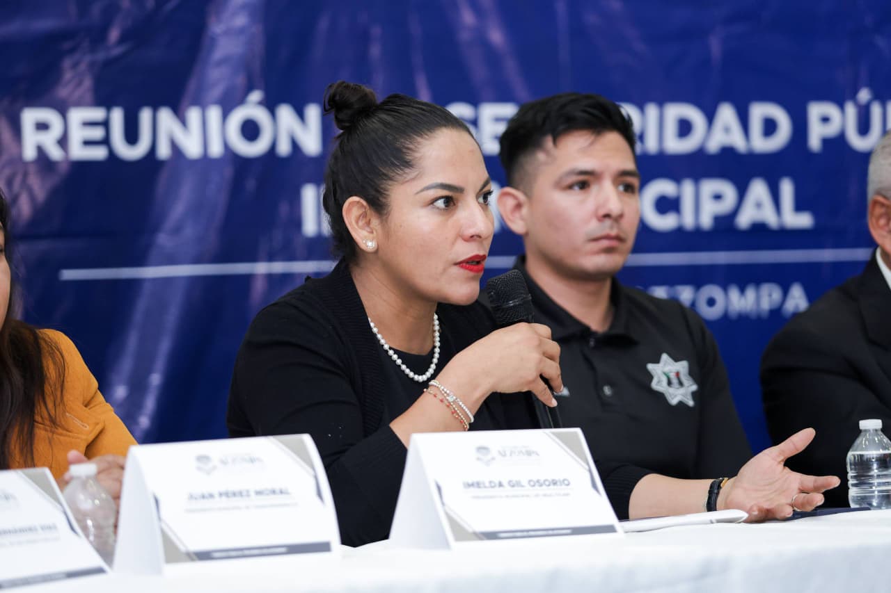  Lupita Cuautle articula esfuerzos por la seguridad municipal desde San Gregorio Atzompa