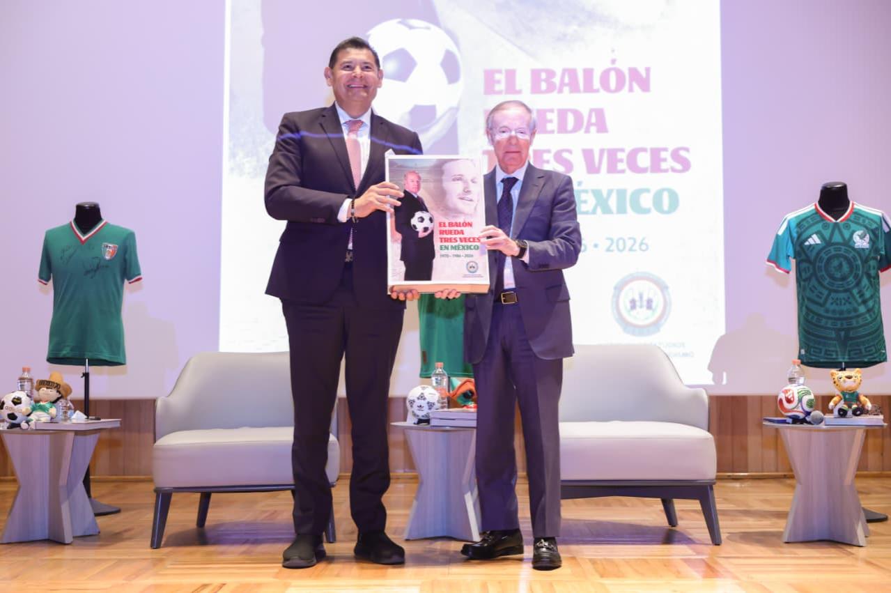  Gobierno del Estado de Puebla y José Ramón Fernández proyectan Legado Mundialista de México