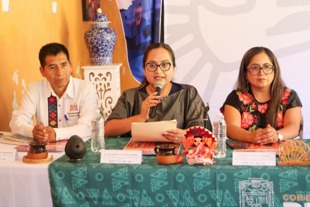 Eva María Toxqui Encuentro de Artessanos Estado