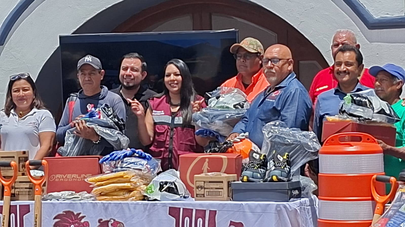  Equipamiento a brigada de trabajadores de Parques y Jardines, Infraestructura servicios públicos y Protección Civil de San Pedro Cholula