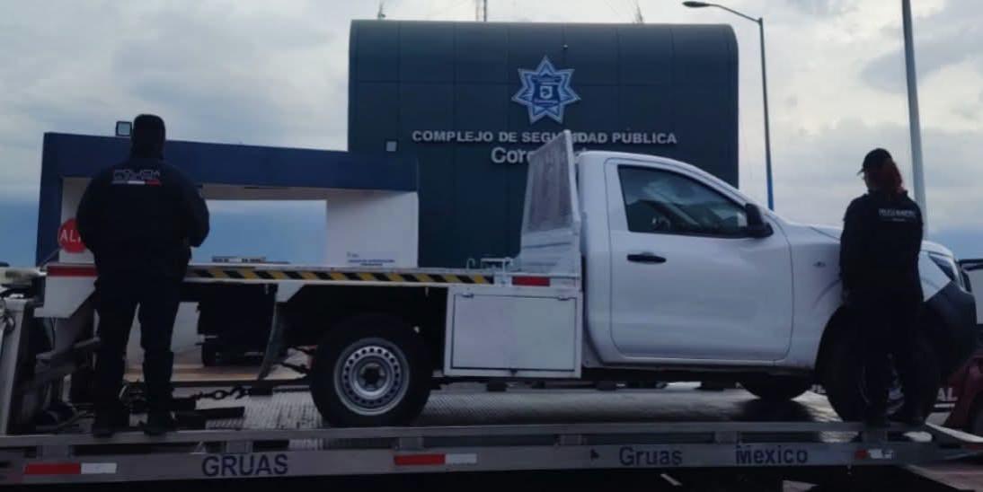  Policías de Coronango lograron la recuperación de un vehículo comercial reportado como robado momentos antes en Misiones de San Francisco