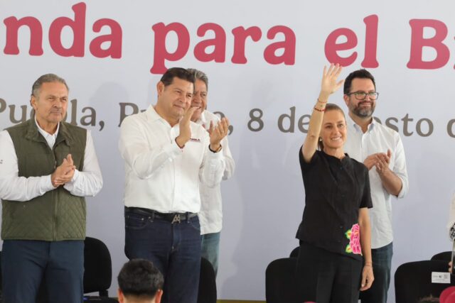Claudia Sheinbaum cumple al mil por ciento con Puebla