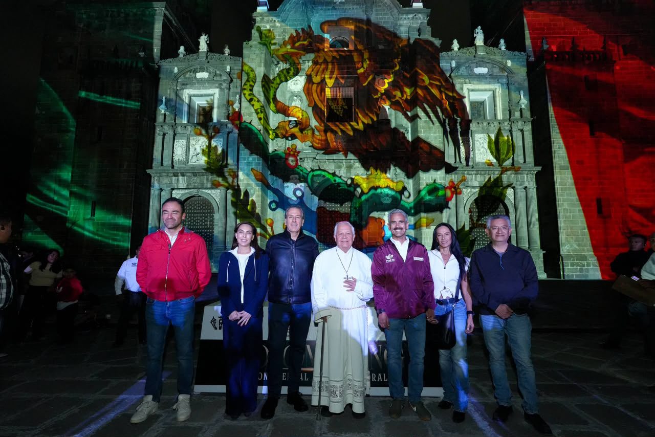  Disfruta Pepe Chedraui videomapping monumental de Fiestas Patrias junto con las y los poblanos