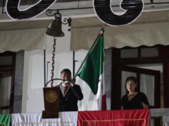 Encabeza Armando Aguirre Grito de Independencia y desfile por el 216 Aniversario de la Independencia de México