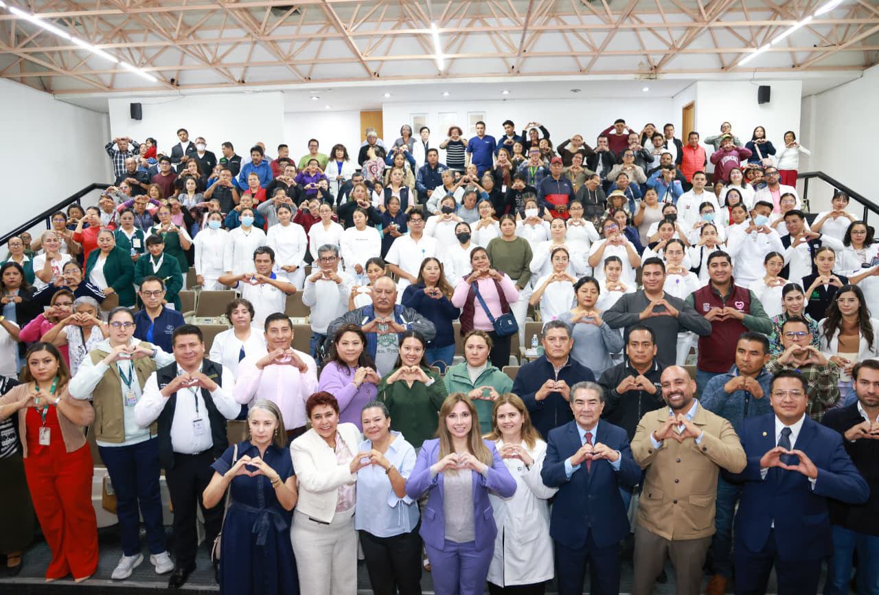  Encabeza Ceci Arellano donación al Hospital de la Niñez Poblana