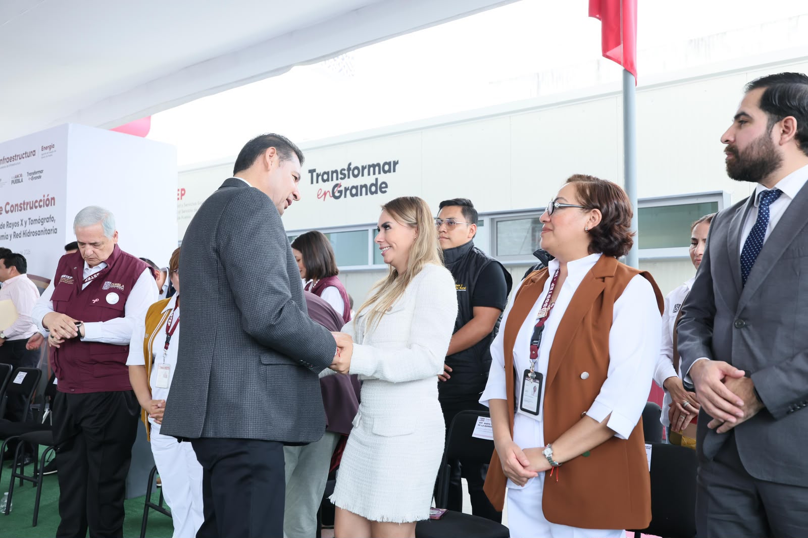  Fortalecen infraestructura y equipamiento médico del ISSSTEP