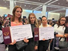 María de la Barreda acerca apoyos de Obra Comunitaria al Distrito 17