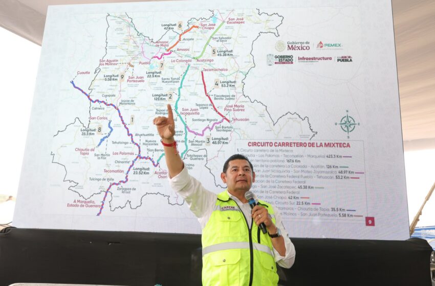  Más maquinaria y obras cimentan modernización carretera en los 217 municipios