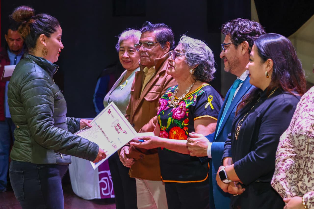  Con apoyos fortalece Tonantzin Fernández autonomía y empoderamiento de Mujeres Cholultecas