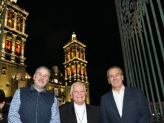 Inauguran Pepe Chedraui y Arquidiócesis de Puebla nueva iluminación de la Catedral