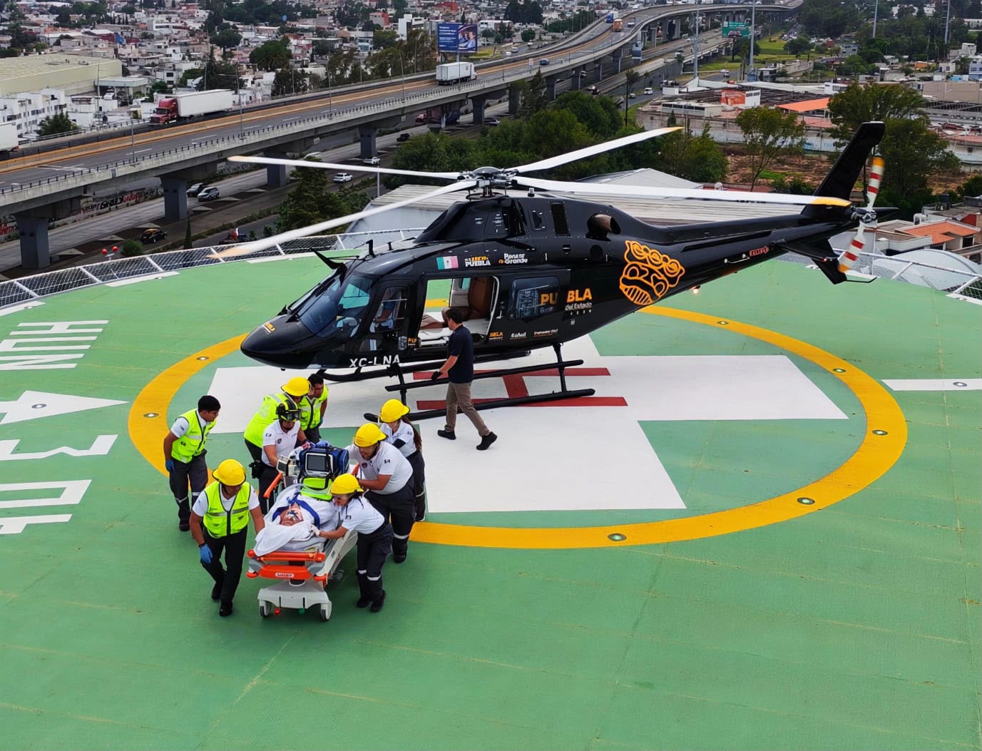  Con traslado Aeromédico desde Cuetzalan Gobierno Estatal brinda atención Oportuna